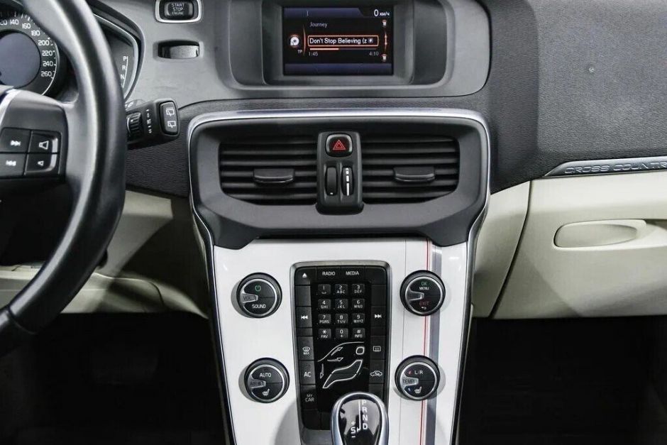 Volvo V40 1.6 РКПП, 2014, 114 000 км фото 6