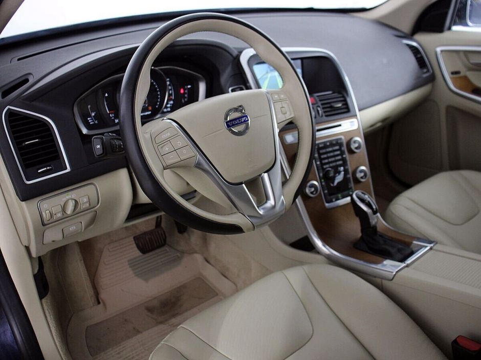 Volvo XC60 2.4 АКПП, 2013, 127 000 км фото 3