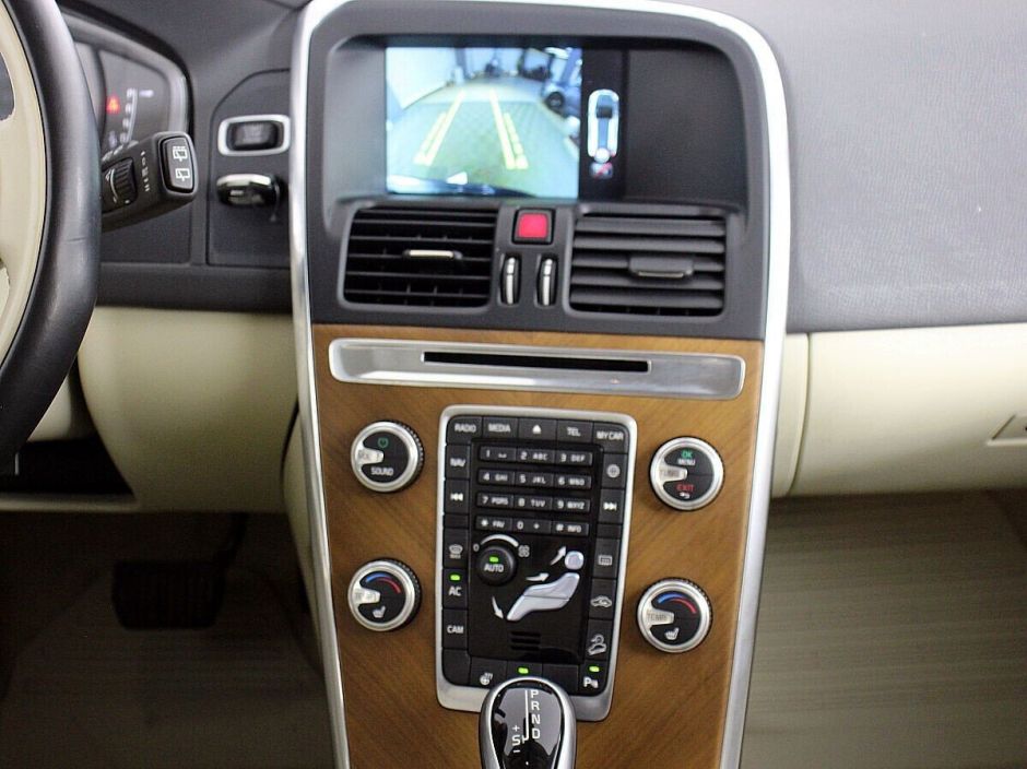 Volvo XC60 2.4 АКПП, 2013, 127 000 км фото 8