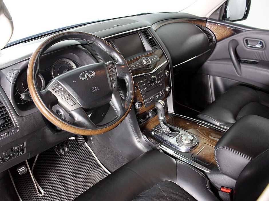 Infiniti QX56 5.6 АКПП, 2011, 151 000 км фото 4