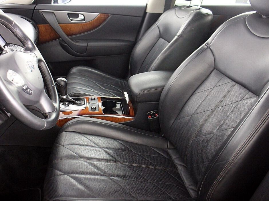 Infiniti QX70 3.0 АКПП, 2015, 106 000 км фото 3