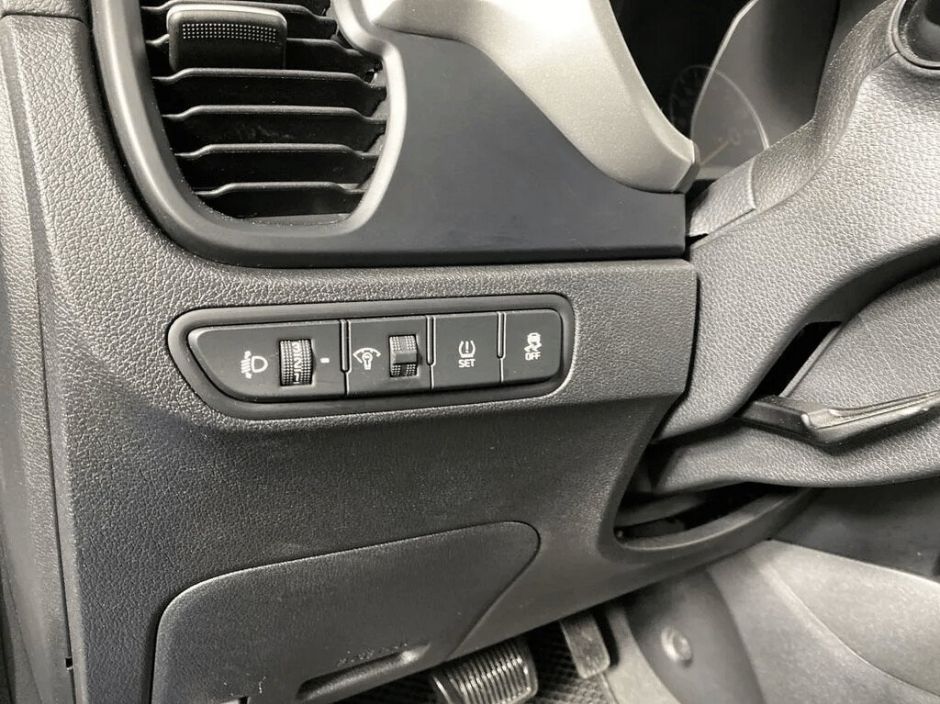 Kia Rio 1.6 АКПП, 2020, 45 000 км фото 6