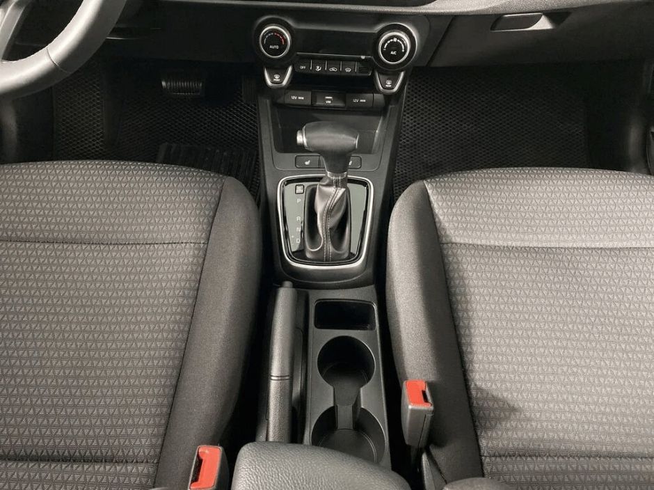 Kia Rio 1.6 АКПП, 2020, 45 000 км фото 7