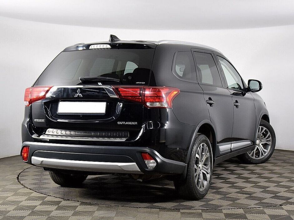 Mitsubishi Outlander 2.4 CVT, 2018, 68 000 км фото 2