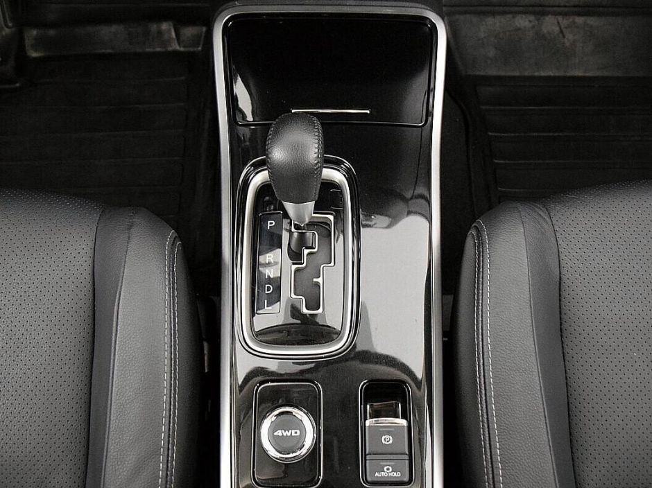 Mitsubishi Outlander 2.4 CVT, 2018, 68 000 км фото 8