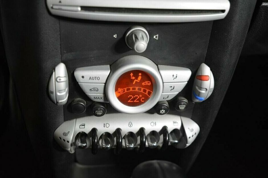 MINI Hatch 1.6 АКПП, 2010, 161 000 км фото 9