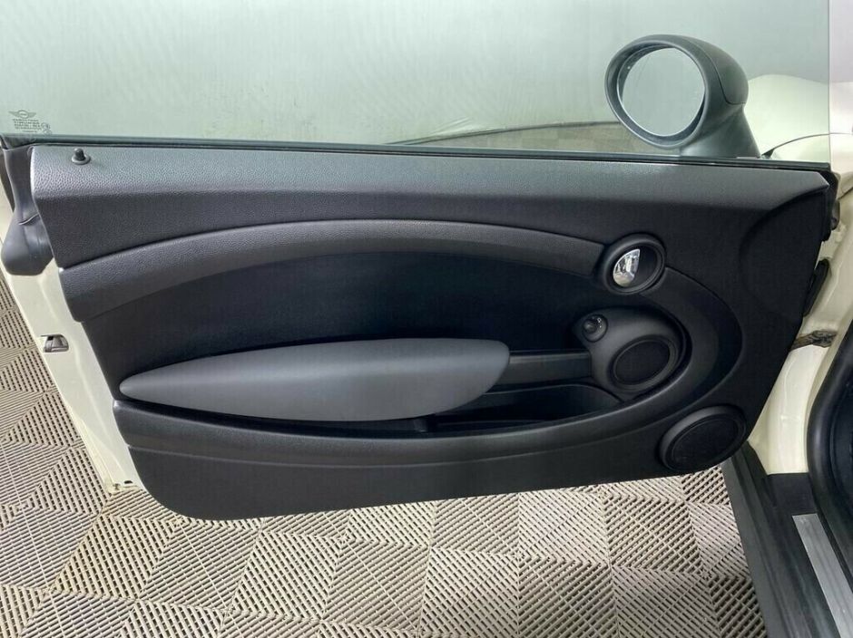 MINI Hatch 1.6 АКПП, 2010, 164 000 км фото 8