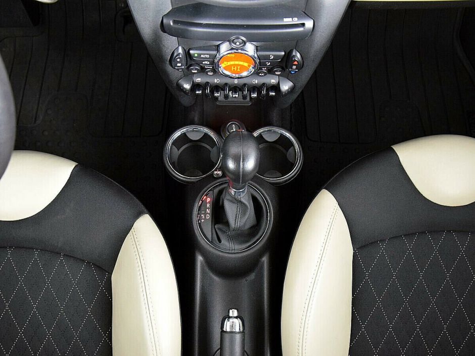 MINI Hatch 1.6 АКПП, 2013, 121 000 км фото 12