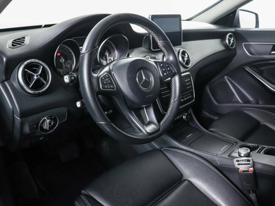Mercedes-Benz CLA 2.0 РКПП, 2015, 100 000 км фото 10
