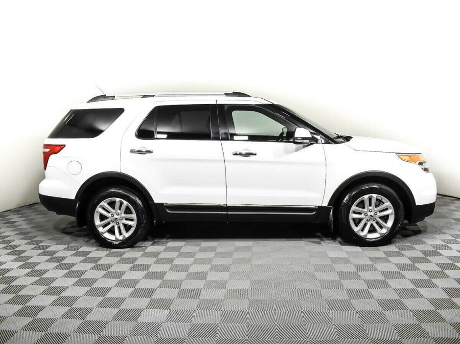 Ford Explorer 3.5 АКПП, 2015, 95 000 км фото 8