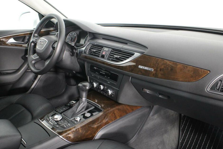 Audi A6 3.0 РКПП, 2012, 133 000 км фото 7