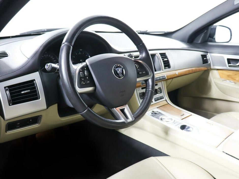 Jaguar XF 2.0 АКПП, 2013, 133 000 км фото 9