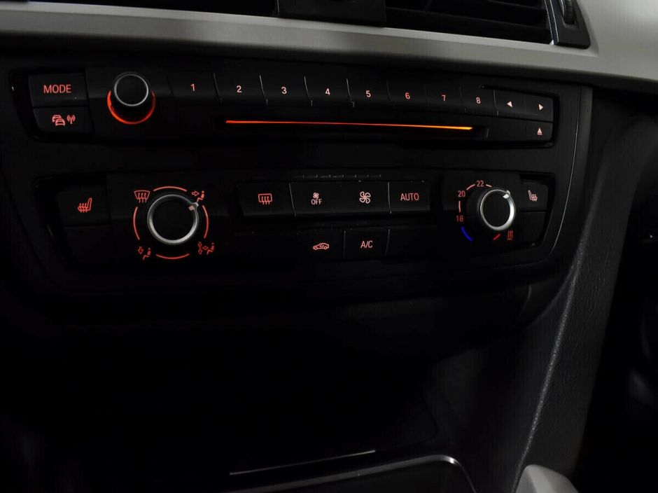 BMW 3 серии 1.6 АКПП, 2014, 122 000 км фото 14