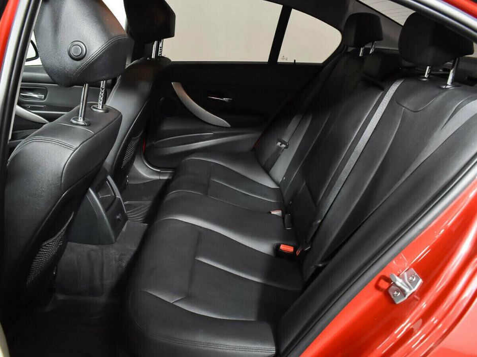 BMW 3 серии 1.6 АКПП, 2014, 116 000 км фото 15