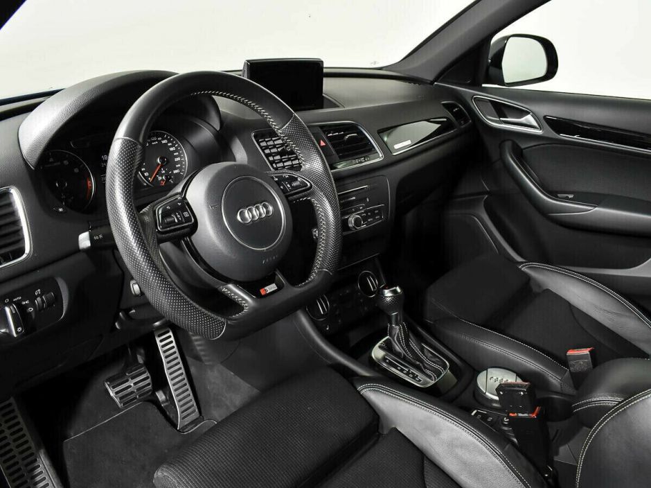 Audi Q3 2.0 РКПП, 2016, 98 000 км фото 9