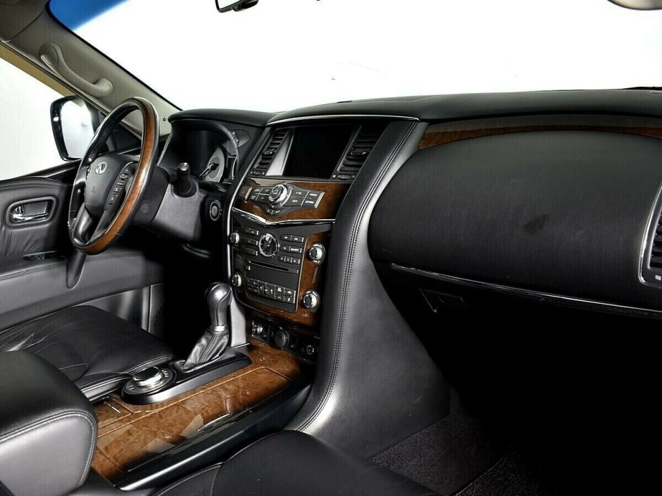 Infiniti QX56 5.6 АКПП, 2011, 145 000 км фото 12