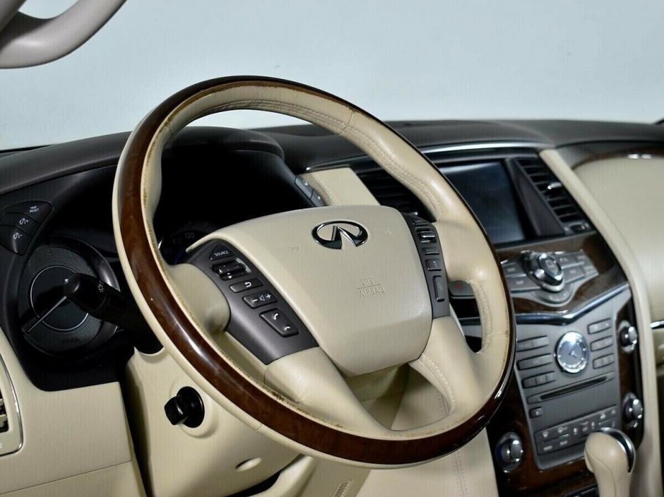 Infiniti QX56 5.6 АКПП, 2011, 154 000 км фото 9