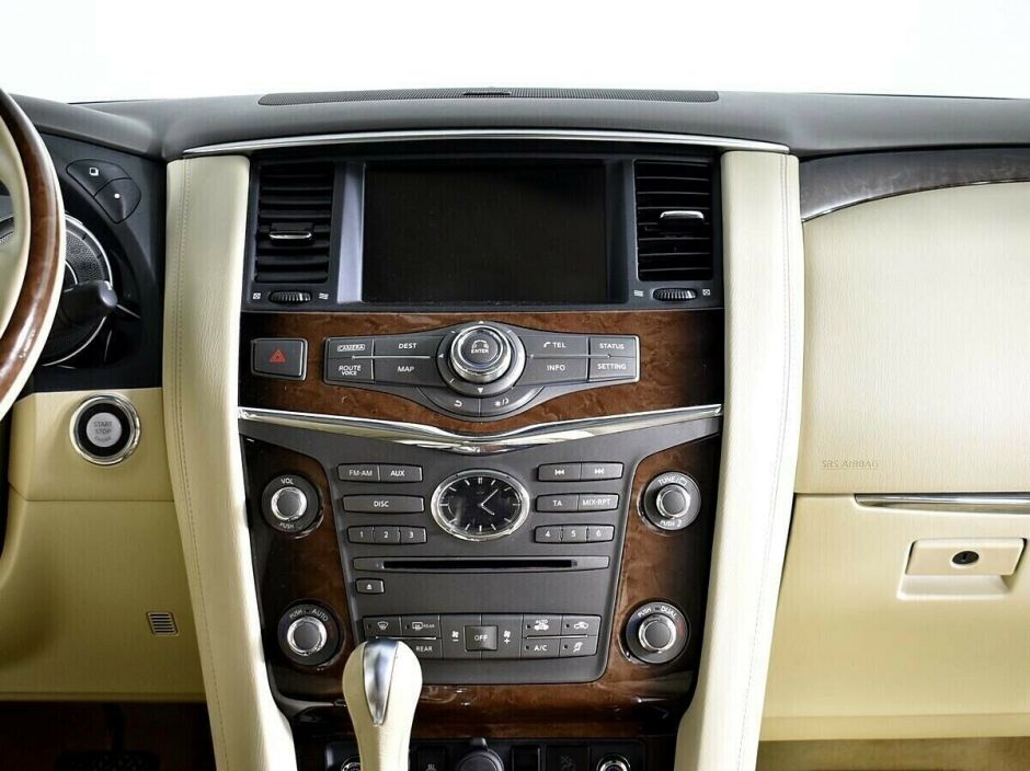 Infiniti QX56 5.6 АКПП, 2011, 154 000 км фото 11