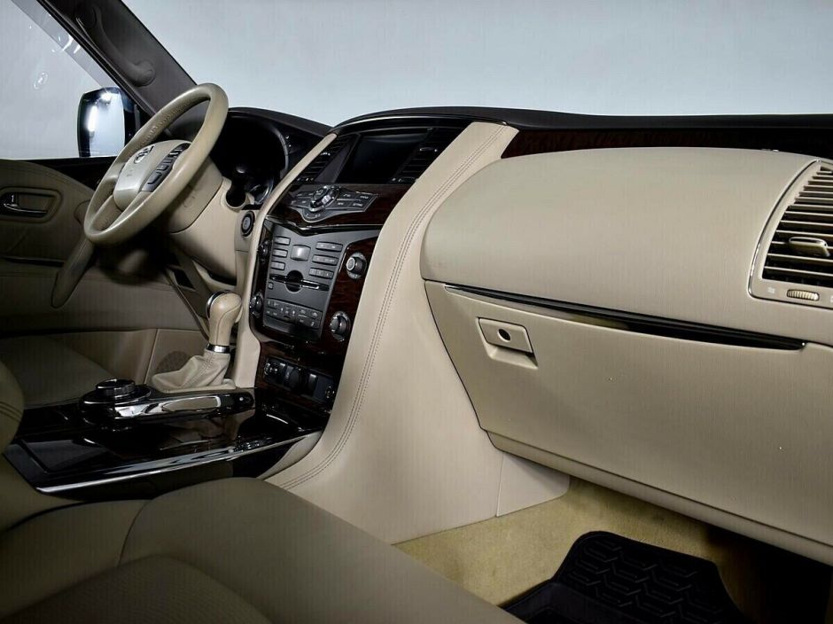 Nissan Patrol 5.6 АКПП, 2011, 147 000 км фото 12