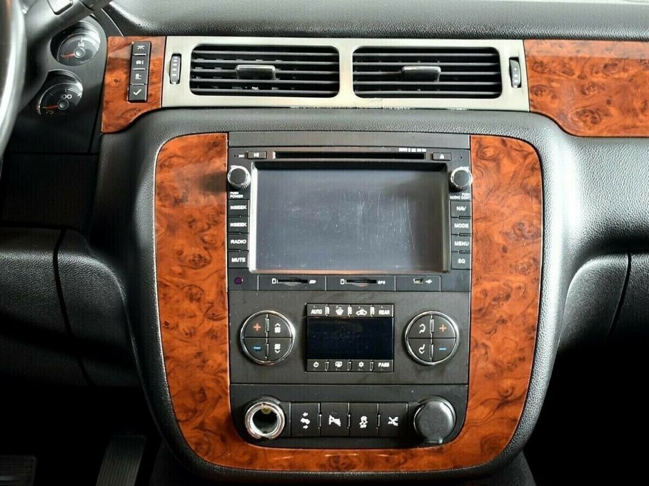 Chevrolet Tahoe 5.3 АКПП, 2013, 132 000 км фото 11