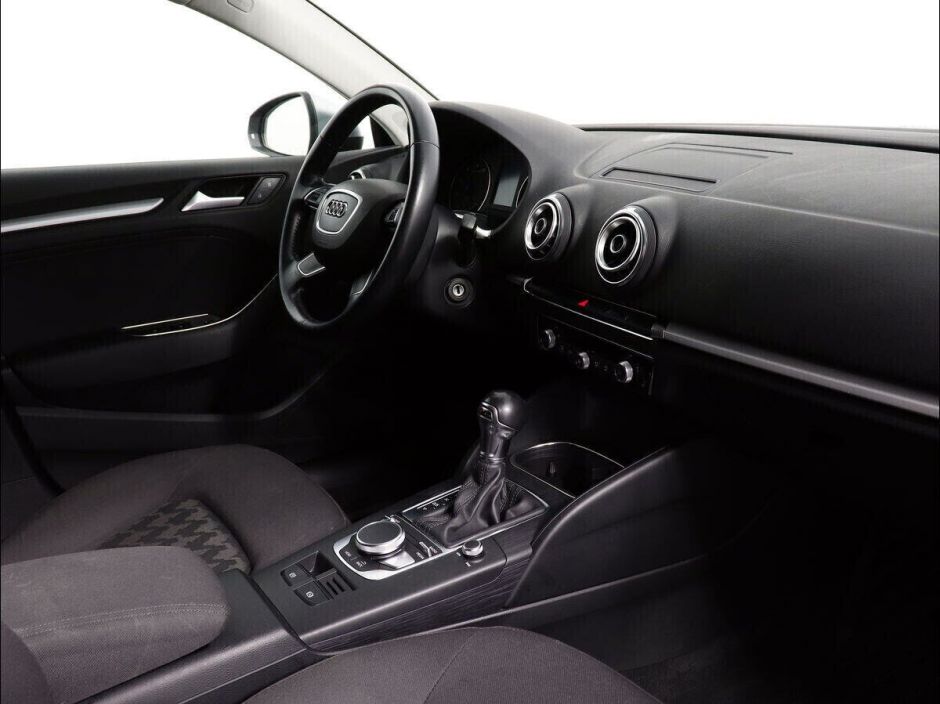 Audi A3 1.4 РКПП, 2015, 97 000 км фото 9