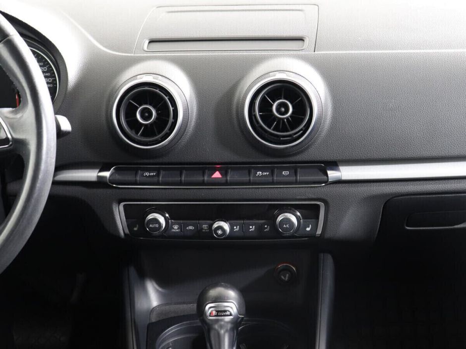 Audi A3 1.4 РКПП, 2013, 124 000 км фото 10