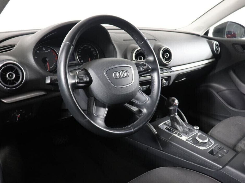 Audi A3 1.2 РКПП, 2015, 110 000 км фото 9