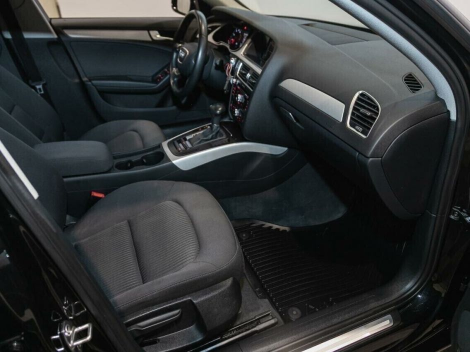 Audi A4 1.8 CVT, 2015, 105 000 км фото 17