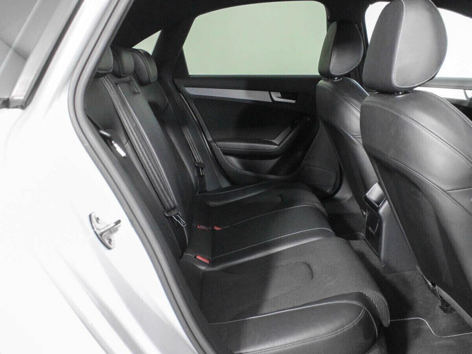 Audi A4 2.0 РКПП, 2011, 148 000 км фото 14