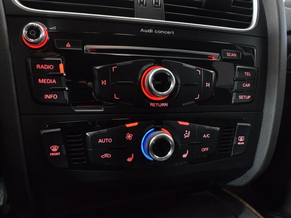 Audi A4 1.8 CVT, 2015, 107 000 км фото 9