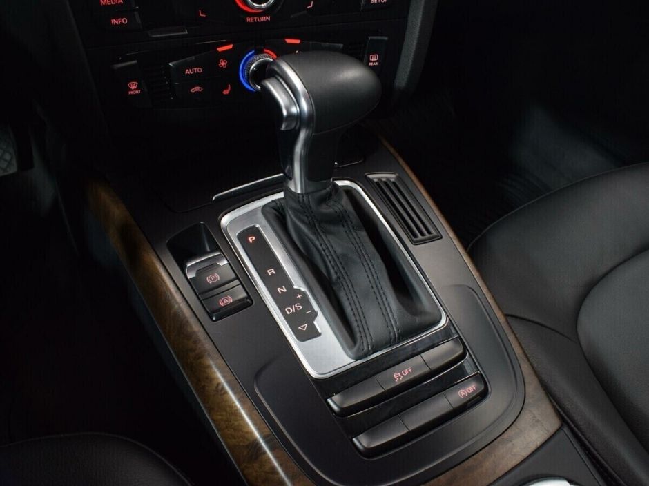 Audi A4 1.8 CVT, 2015, 107 000 км фото 11