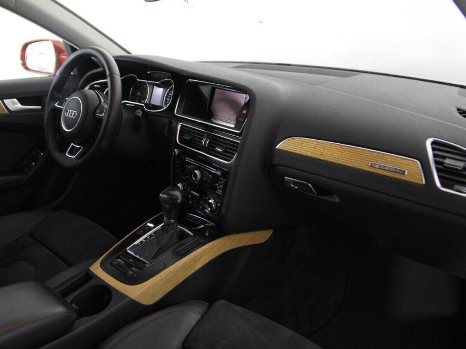 Audi A4 2.0 РКПП, 2011, 145 000 км фото 8