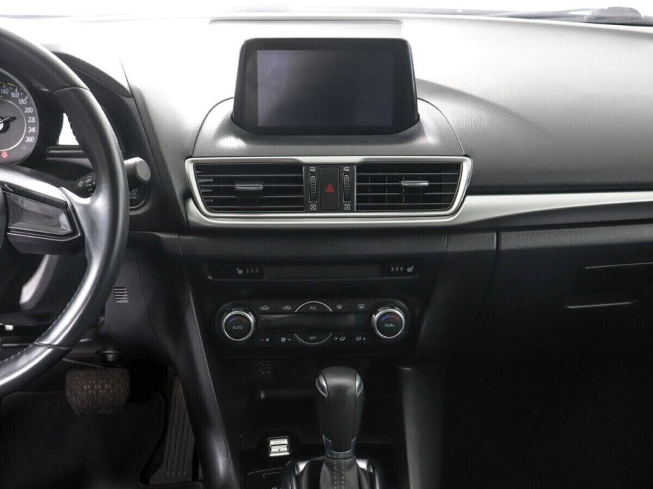 Mazda 3 1.5 АКПП, 2018, 61 000 км фото 12