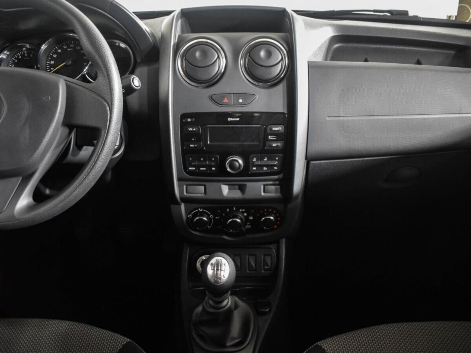 Renault Duster 1.6 МКПП, 2017, 83 000 км фото 6