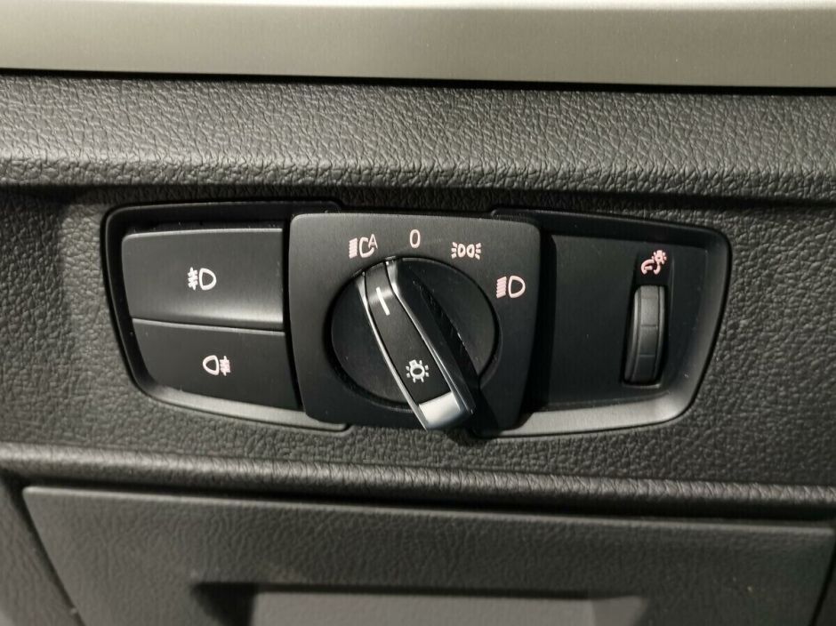 BMW 1 серии 1.6 АКПП, 2016, 90 000 км фото 16