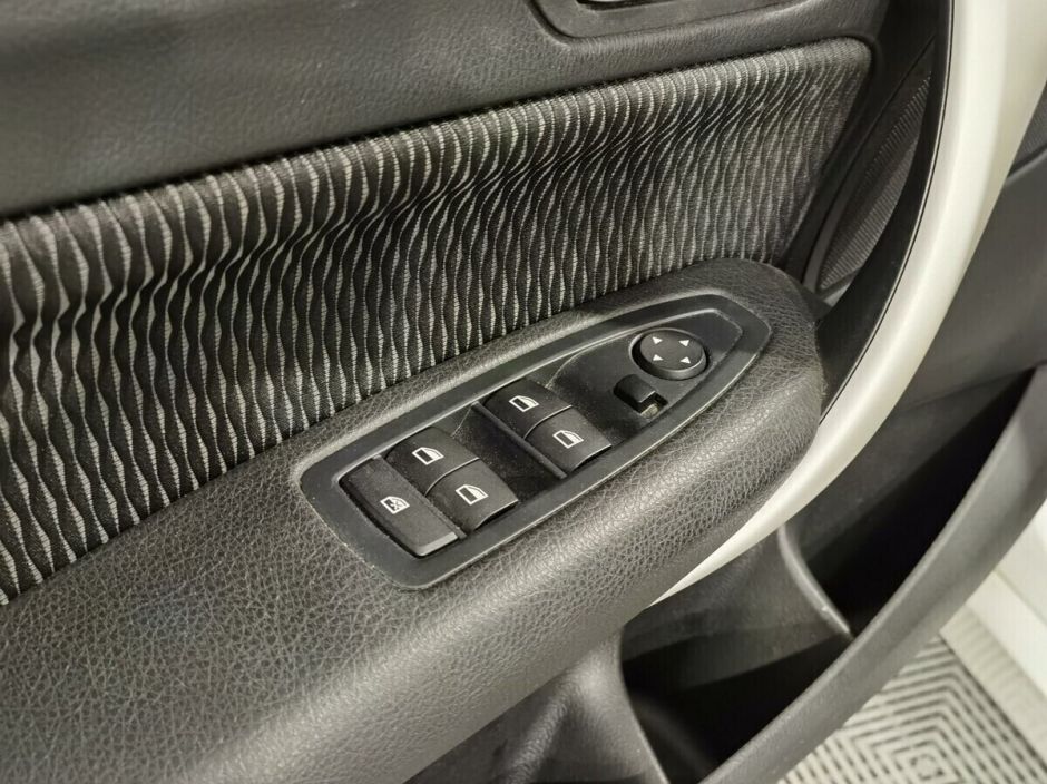 BMW 1 серии 1.6 АКПП, 2016, 90 000 км фото 17