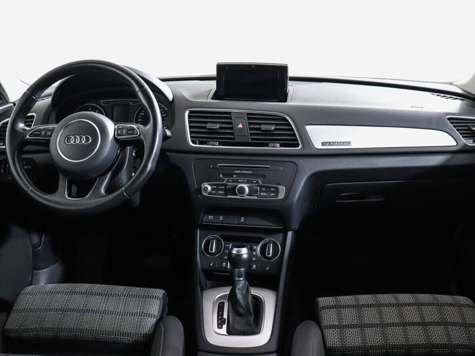 Audi Q3 2.0 РКПП, 2016, 92 000 км фото 10
