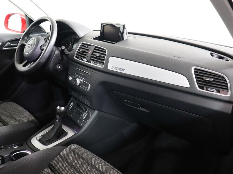 Audi Q3 2.0 РКПП, 2016, 84 000 км фото 12