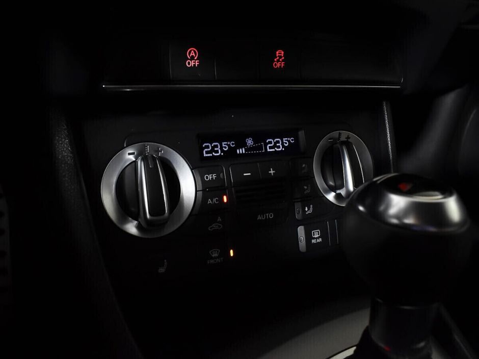 Audi Q3 2.0 РКПП, 2014, 120 000 км фото 12