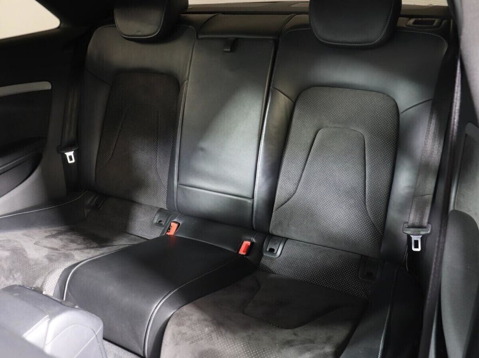 Audi A5 2.0 РКПП, 2015, 105 000 км фото 14