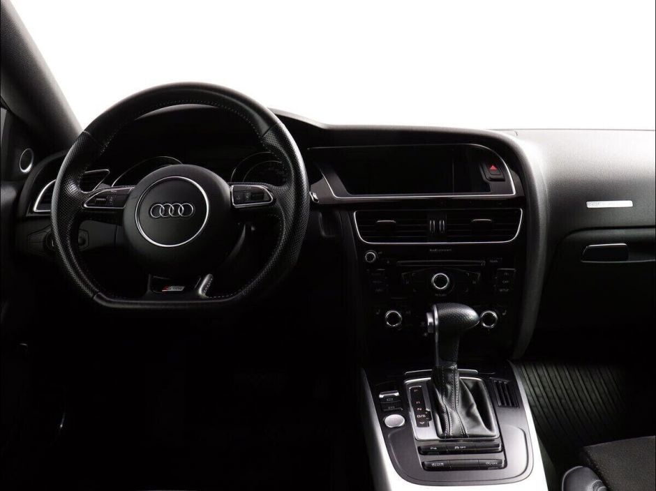 Audi A5 2.0 РКПП, 2014, 120 000 км фото 5