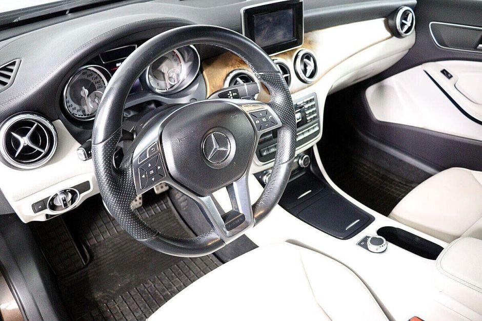 Mercedes-Benz GLA 2.0 РКПП, 2014, 122 000 км фото 9