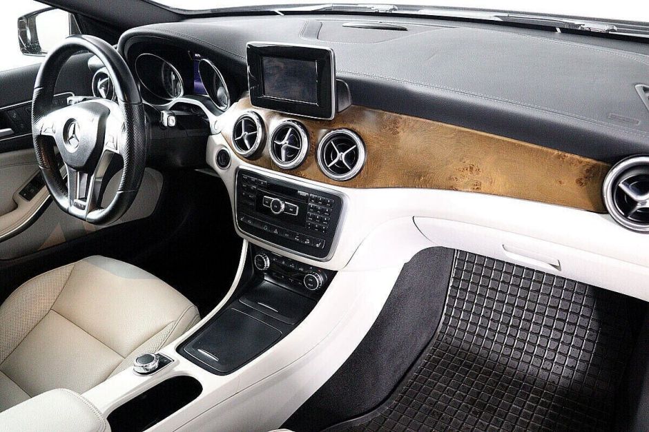 Mercedes-Benz GLA 2.0 РКПП, 2014, 122 000 км фото 11