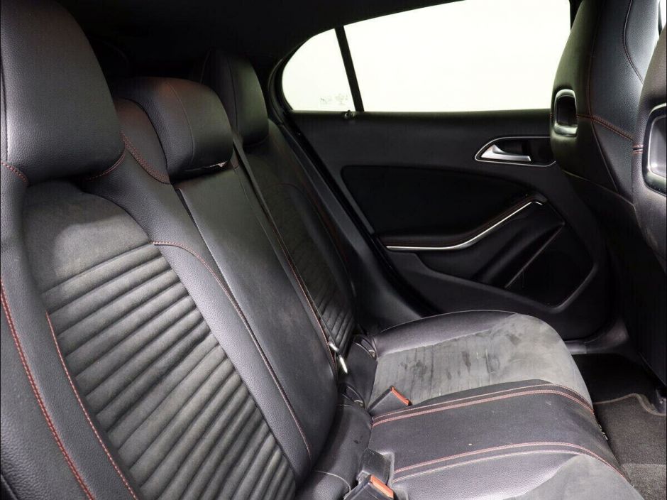 Mercedes-Benz GLA 1.6 РКПП, 2016, 83 000 км фото 11