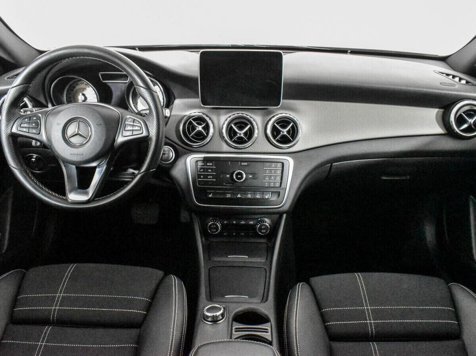 Mercedes-Benz GLA 1.6 РКПП, 2016, 83 000 км фото 7