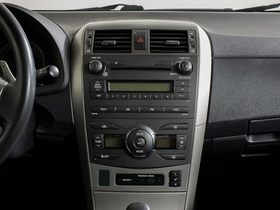 Toyota Corolla 1.6 РКПП, 2008, 183 000 км фото 7