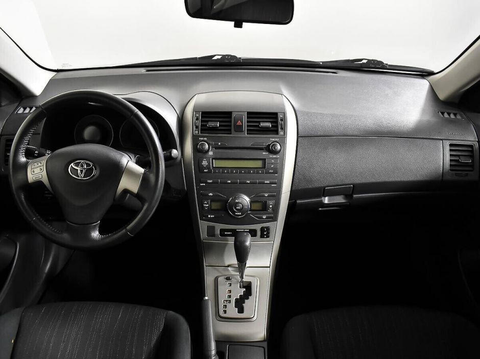 Toyota Corolla 1.6 АКПП, 2010, 167 000 км фото 6