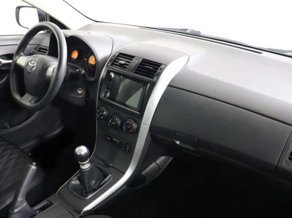 Toyota Corolla 1.3 МКПП, 2012, 131 000 км фото 8