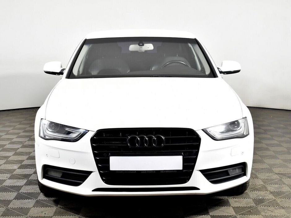 Audi A4 2.0 РКПП, 2012, 143 000 км фото 5