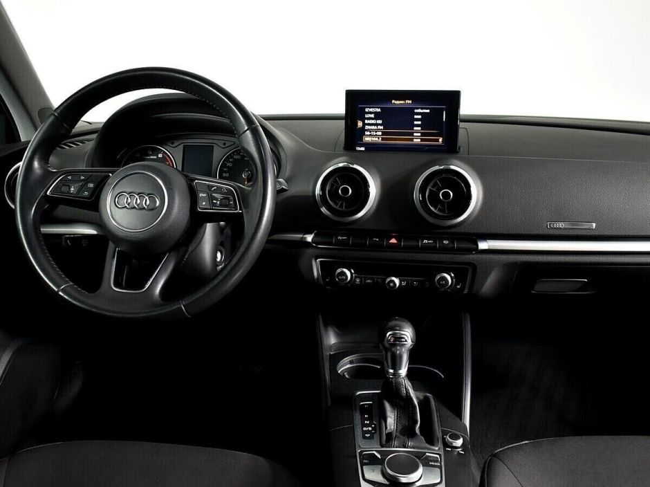 Audi A3 1.5 РКПП, 2017, 73 000 км фото 8